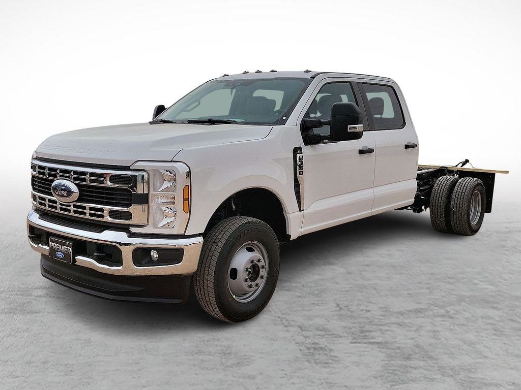 New 2026 White Ford XL image 5