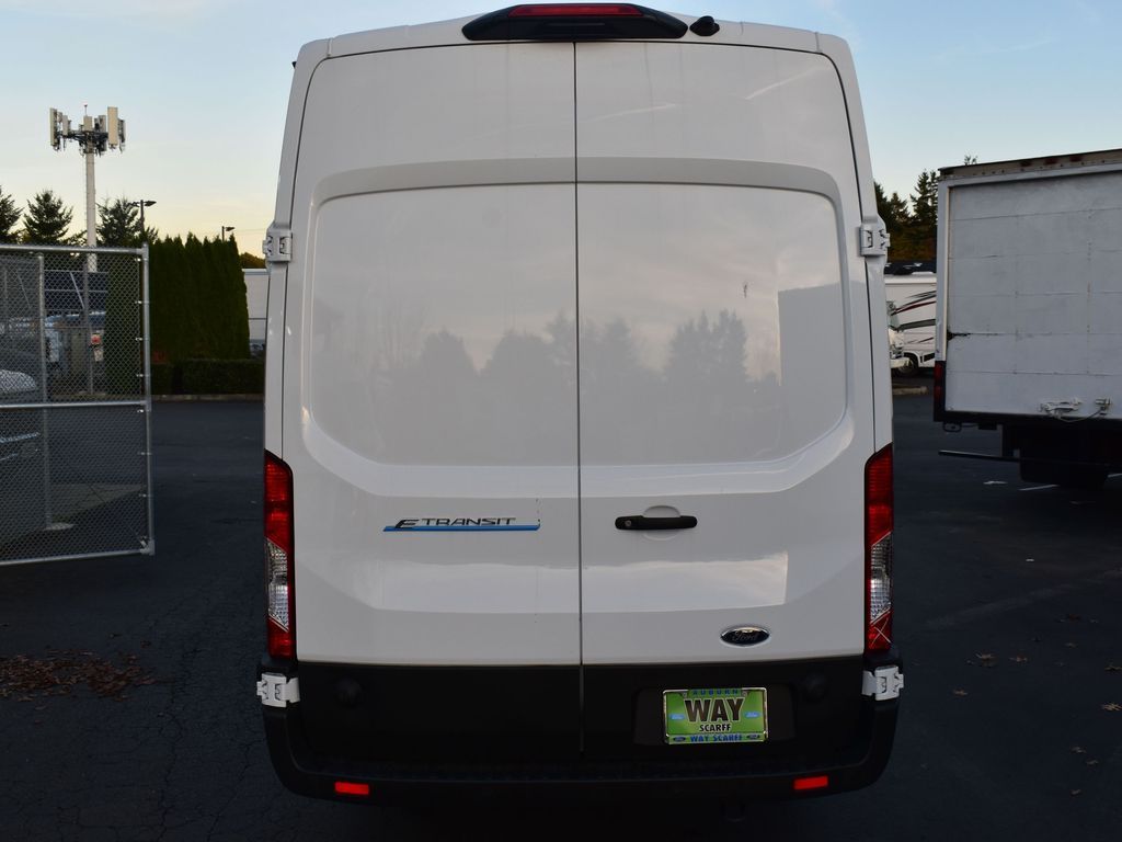 2023 Ford E-Transit 350