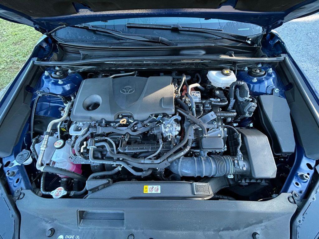 Thumbnail: 2025 Toyota Camry - 11