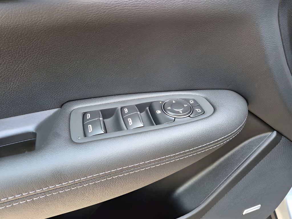 New 2026 Silver Cadillac Luxury image 28