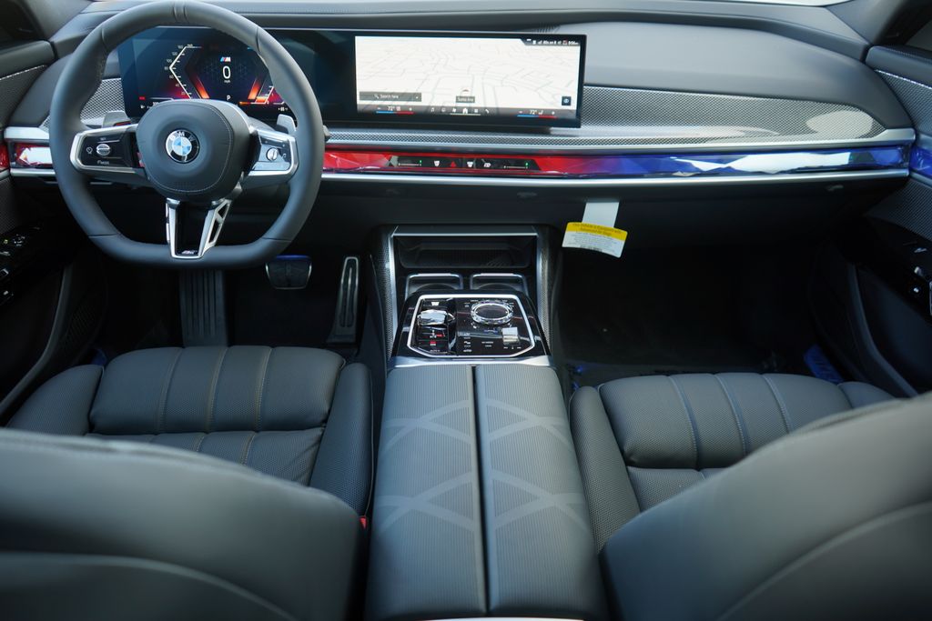 2025 BMW 7 Series 760i xDrive 14
