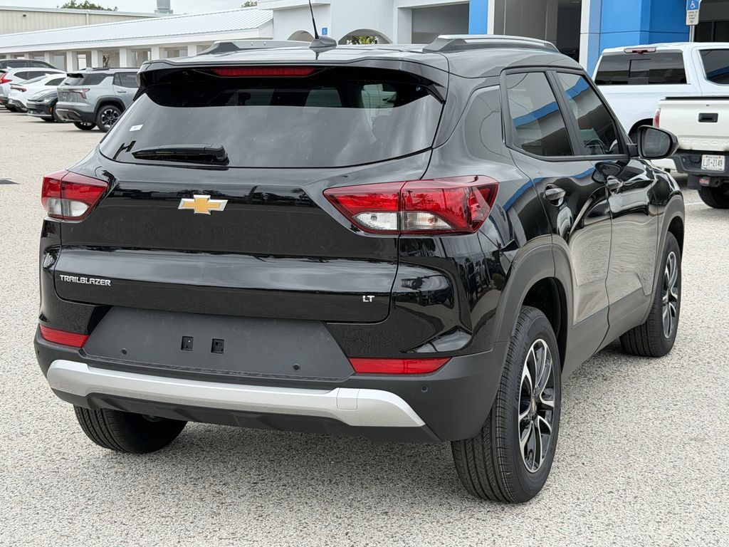 new 2026 Chevrolet TrailBlazer car, priced at $23,195