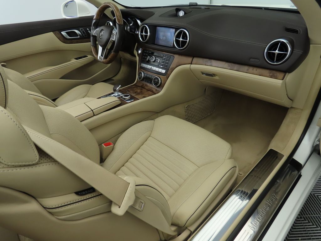 2013 Mercedes-Benz SL-Class SL 550 26