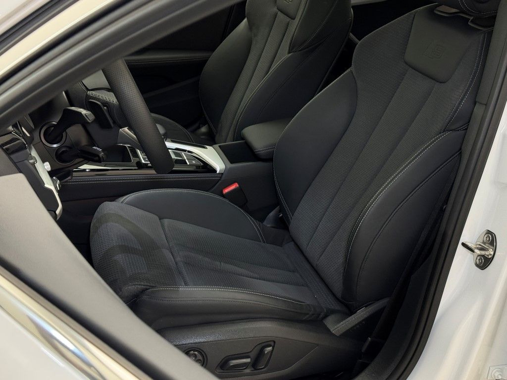 2022 Audi A4 Prestige 26