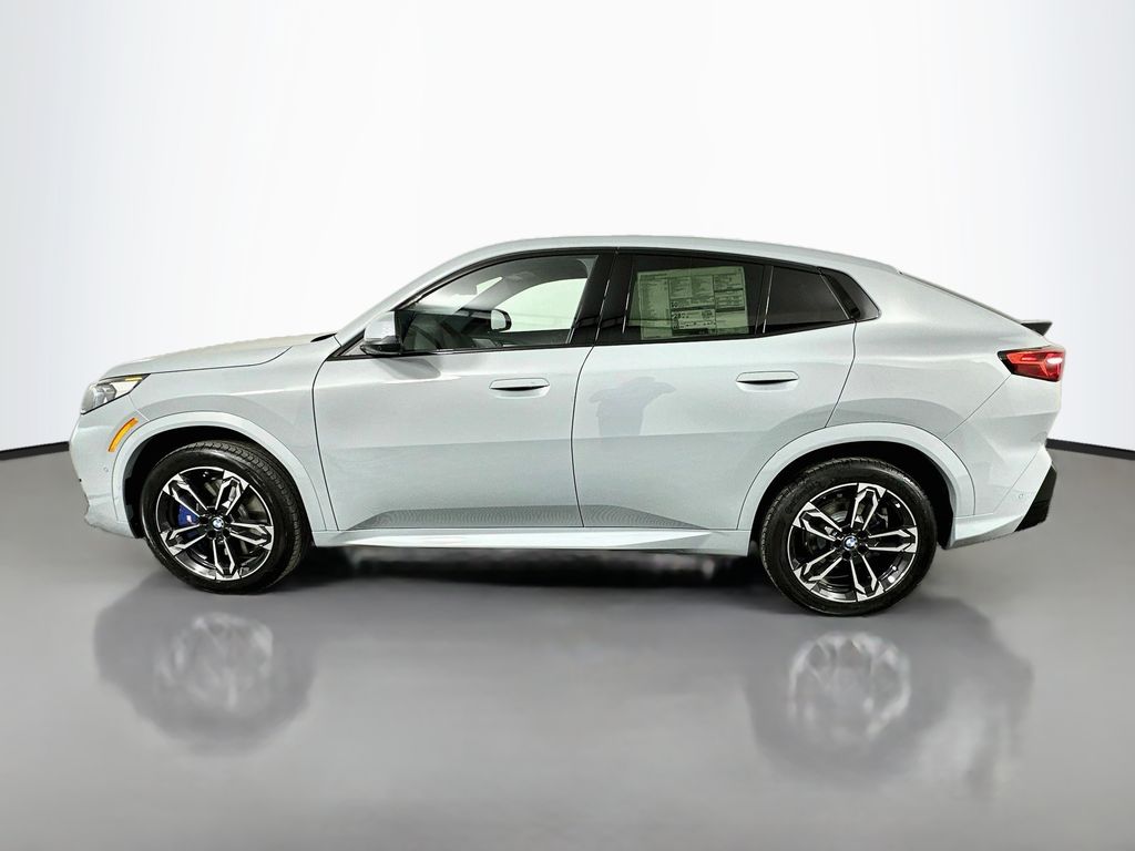 Thumbnail: 2027 BMW X2 - 8