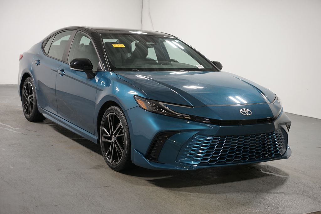 Thumbnail: 2025 Toyota Camry - 3