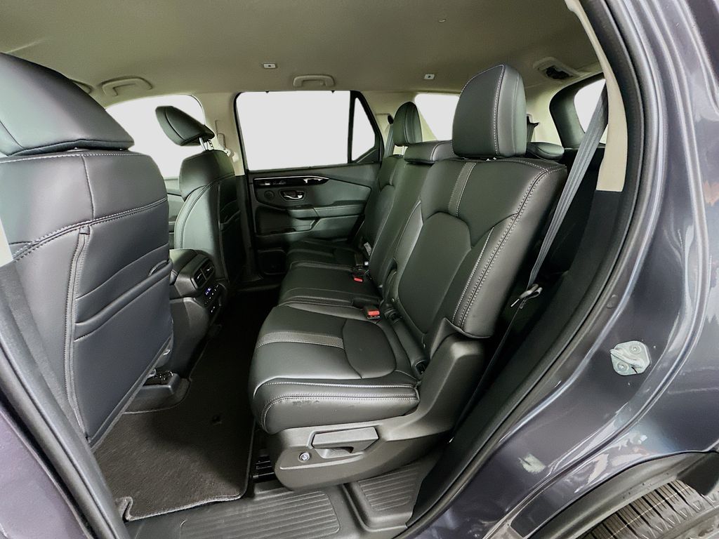 Thumbnail: 2025 Honda Pilot - 16