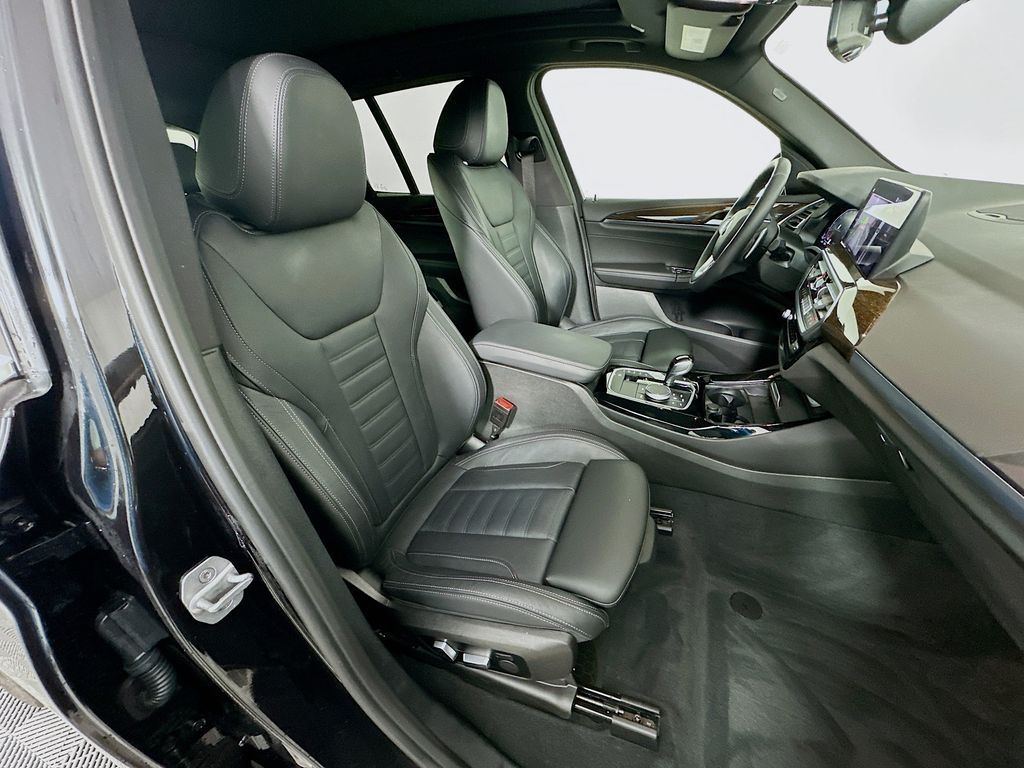 Thumbnail: 2023 BMW X3 - 29