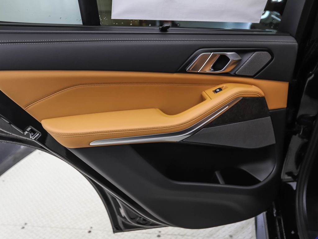Thumbnail: 2026 BMW X5 - 19