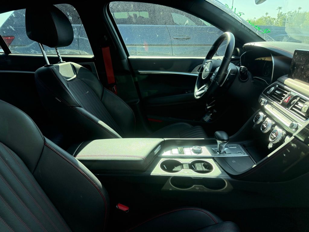 Thumbnail: 2023 Genesis G70 - 6