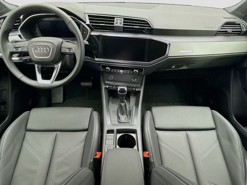 Thumbnail: 2025 Audi Q3 - 13