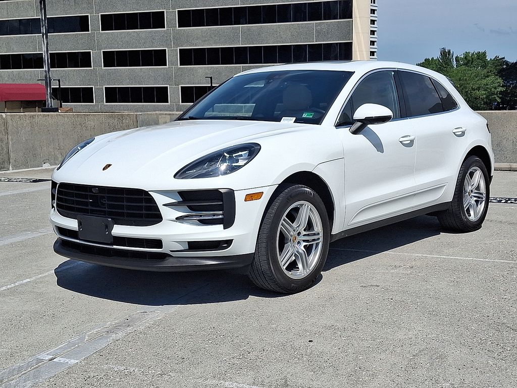 Thumbnail: 2021 Porsche Macan - 1