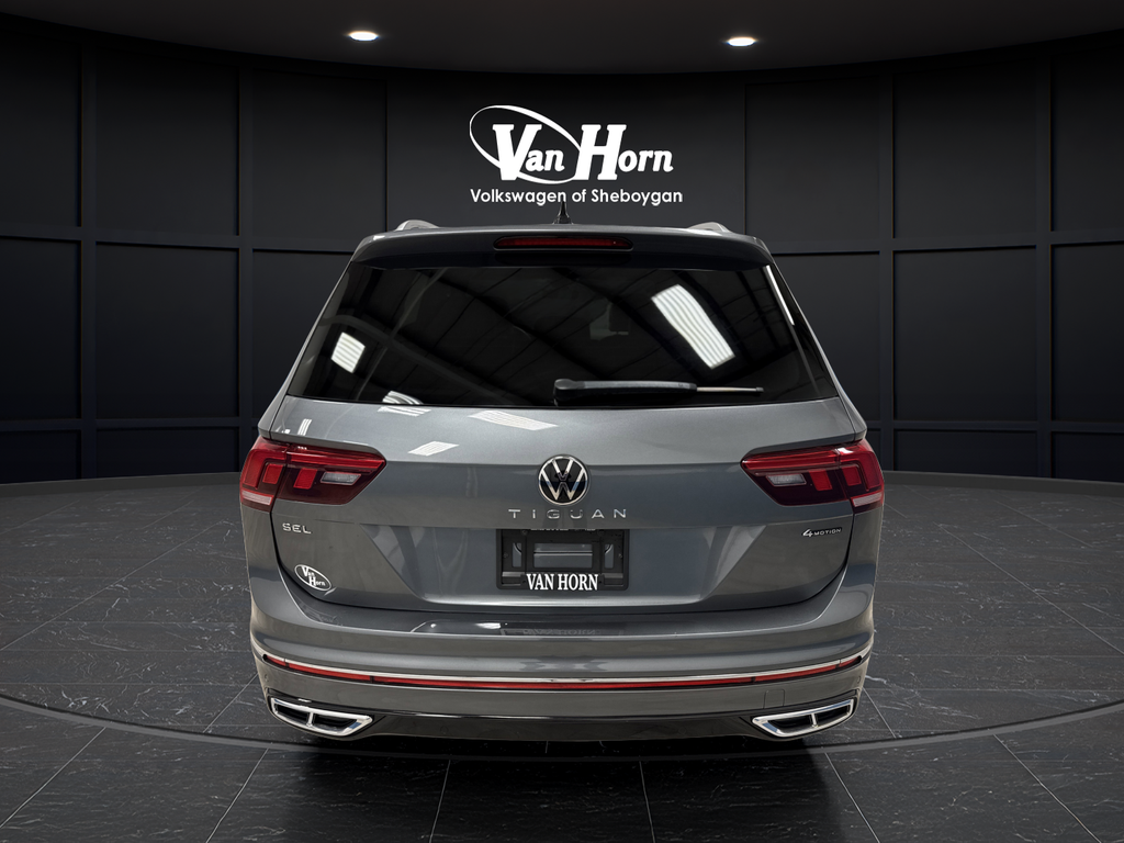 Used 2024 Platinum Gray Metallic Volkswagen 2.0T SEL R-Line image 14