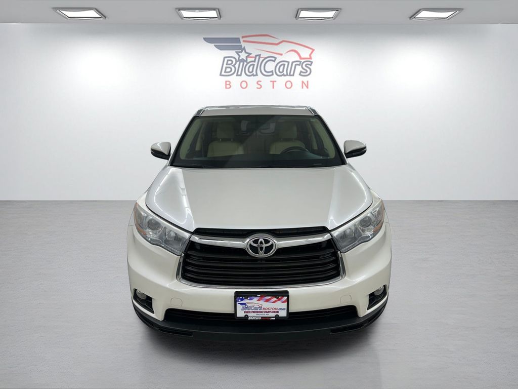 used 2015 Toyota Highlander car, priced at $17,985