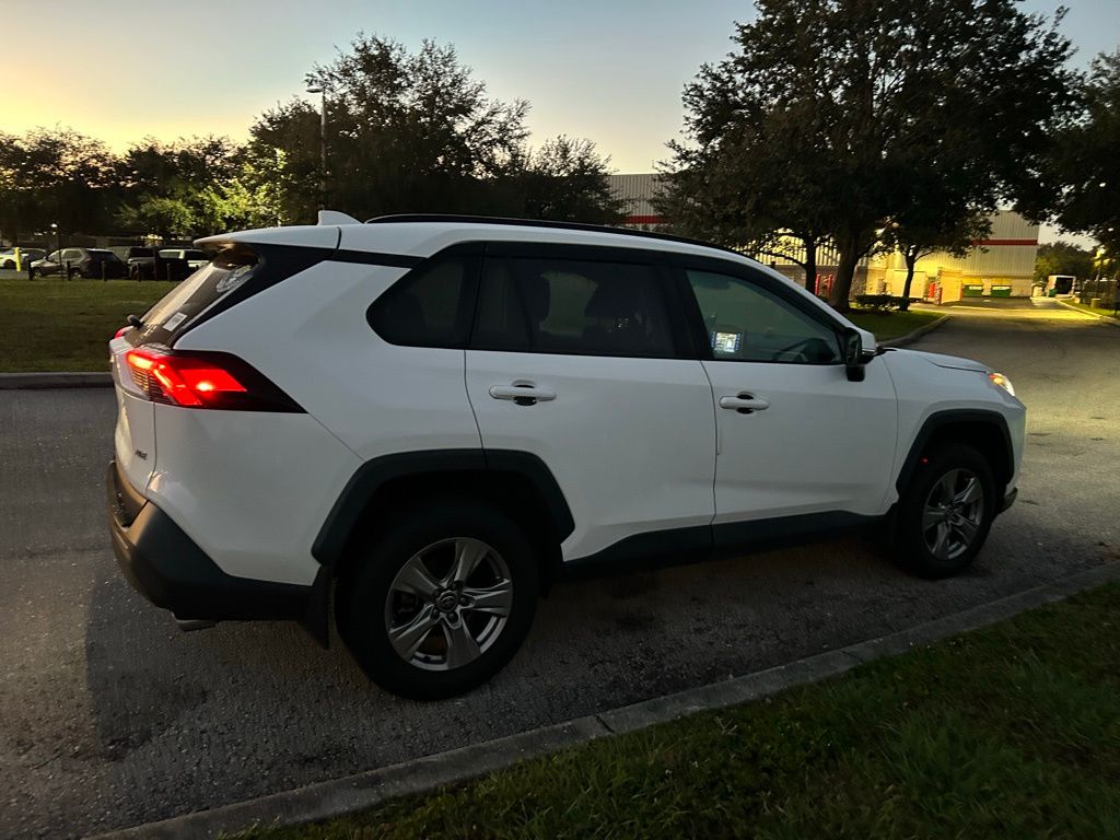 Thumbnail: 2022 Toyota RAV4 - 5