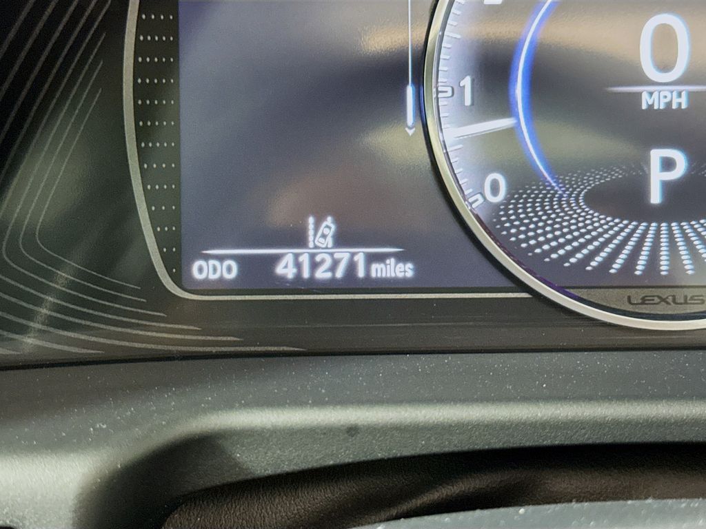 Thumbnail: 2019 Lexus ES - 12