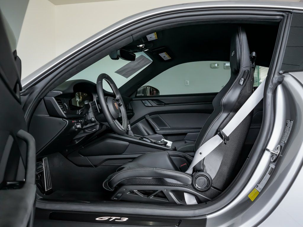 Certified Used 2026  Porsche GT3 image 5