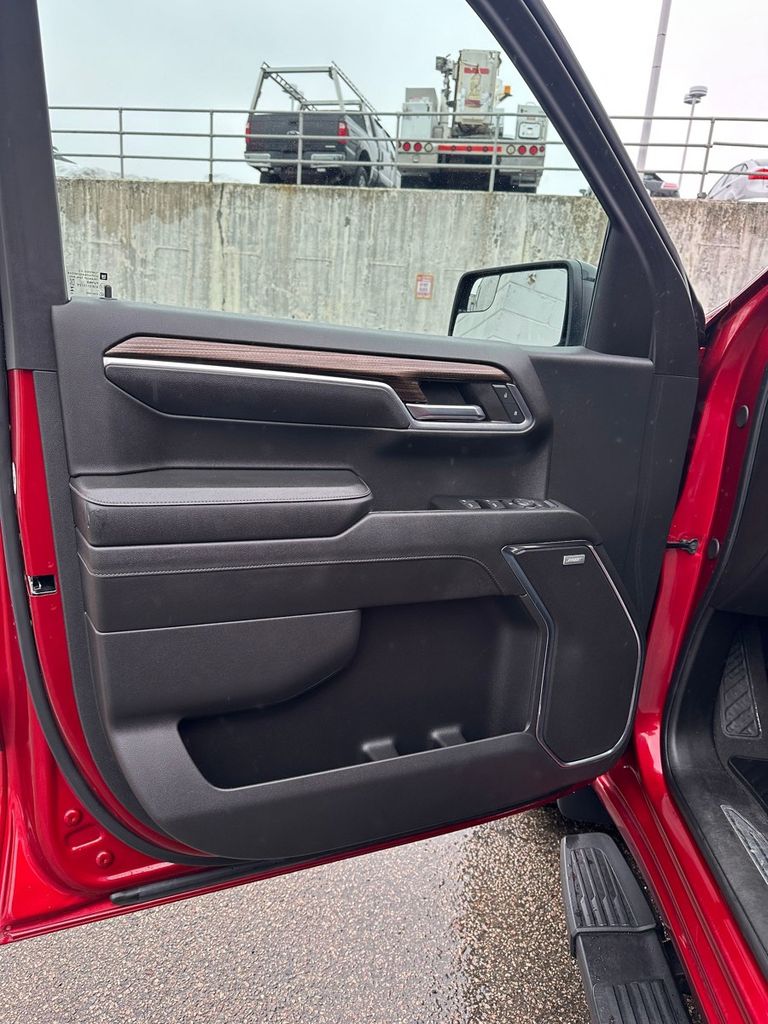 used 2024 Chevrolet Silverado 1500 car, priced at $43,985