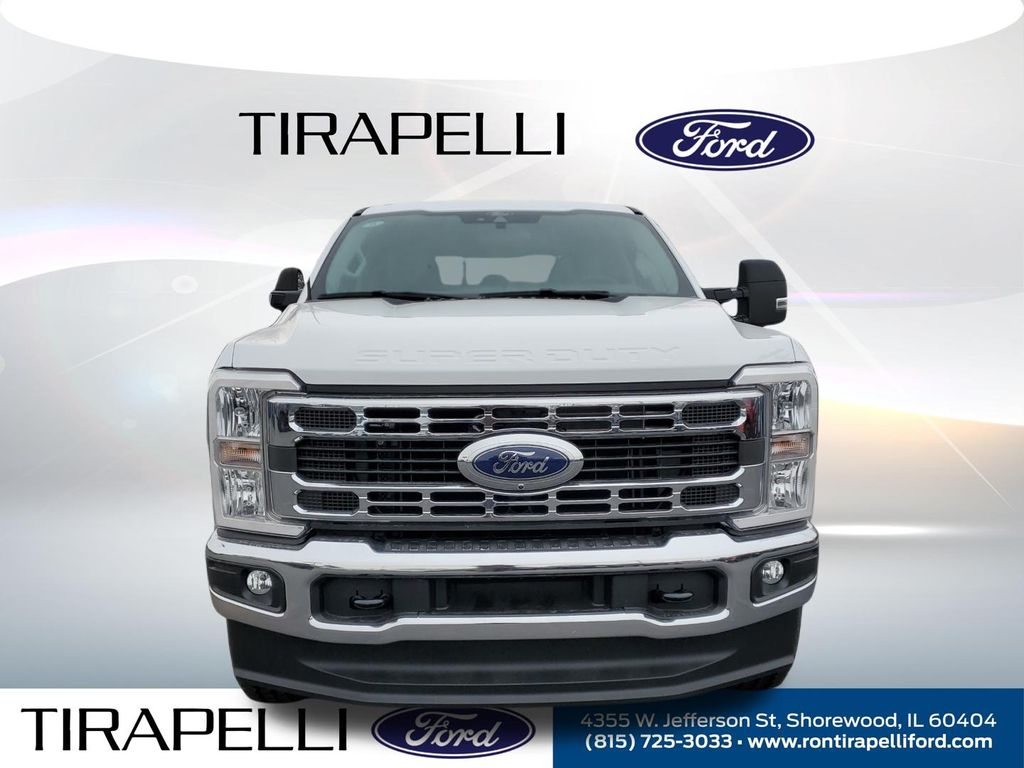 New 2026 White Ford XLT image 9