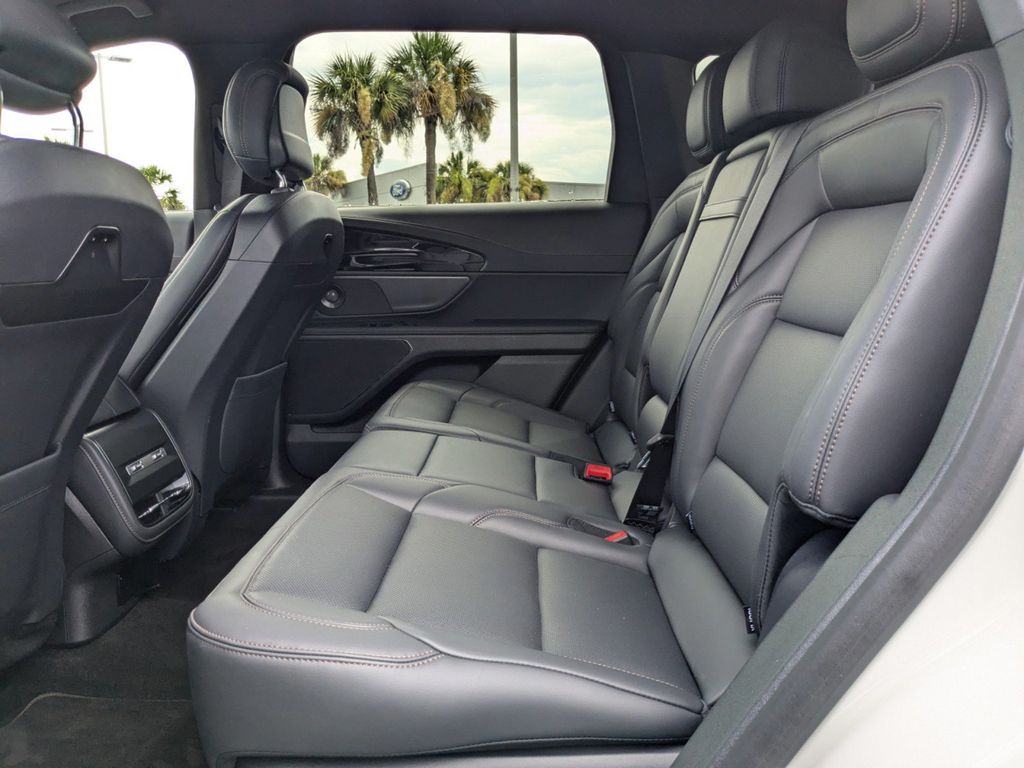2025 Lincoln Nautilus Hybrid Premiere