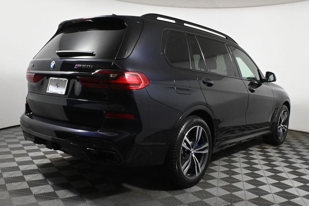 2022 BMW X7 M50i 7