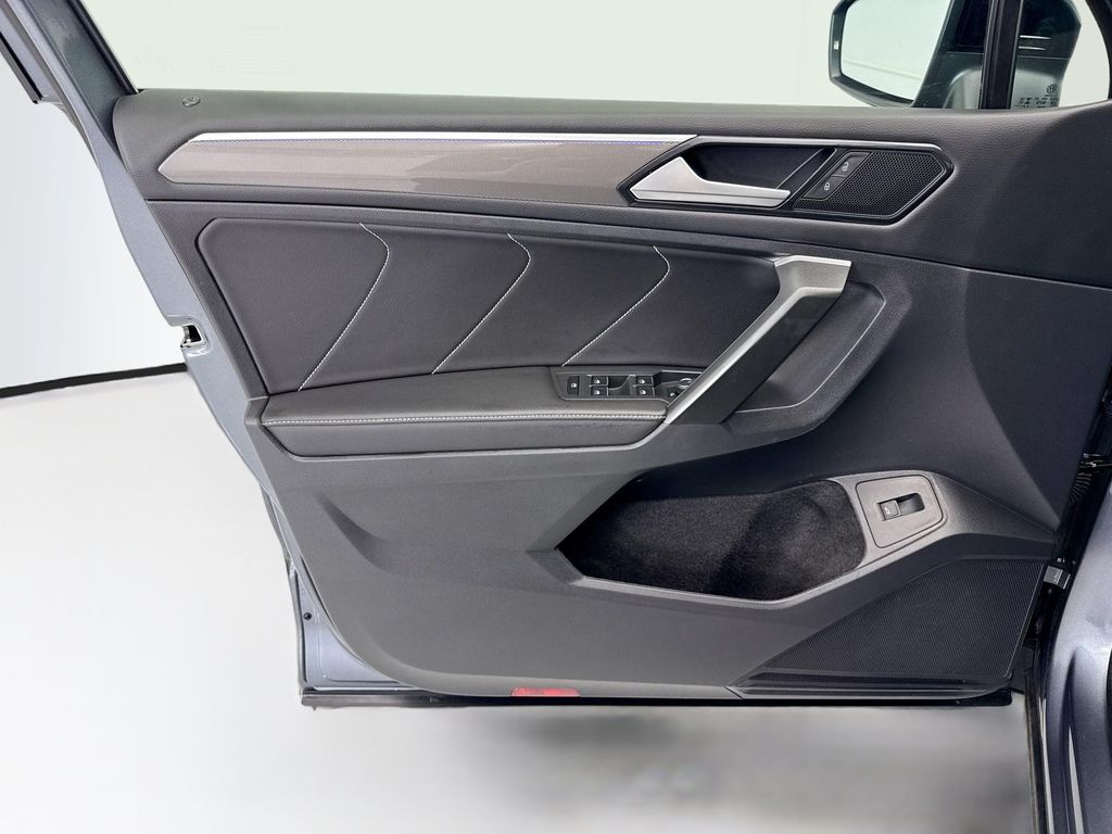 Thumbnail: 2024 Volkswagen Tiguan - 22