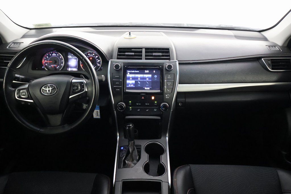 Thumbnail: 2017 Toyota Camry - 8