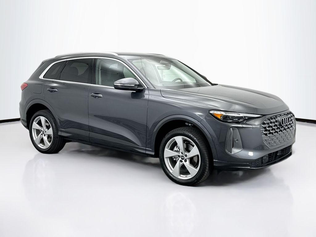 Thumbnail: 2025 Audi Q5 - 3