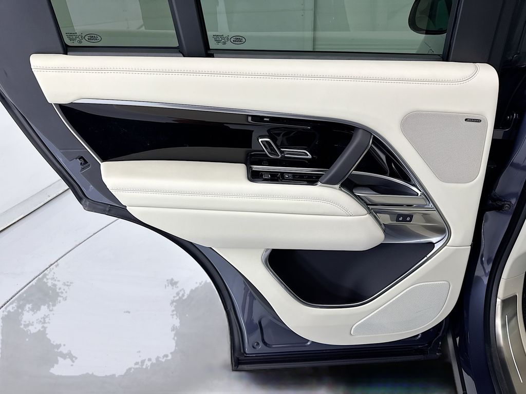 Thumbnail: 2026 Land Rover Range Rover - 24