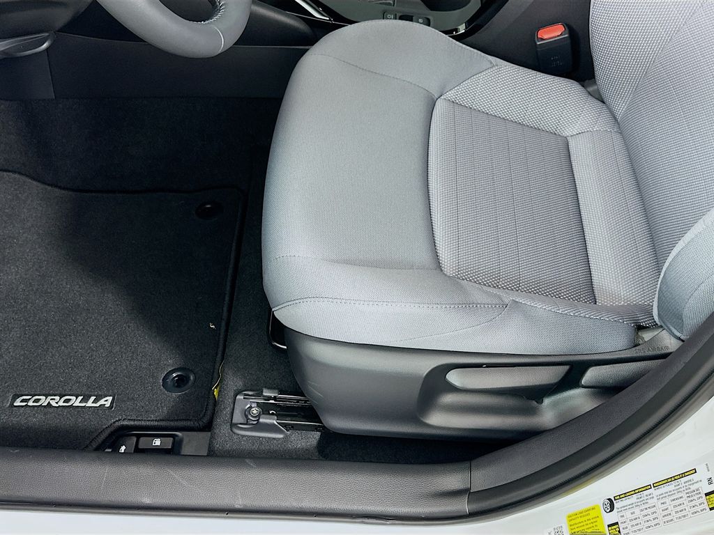 Thumbnail: 2025 Toyota Corolla - 19