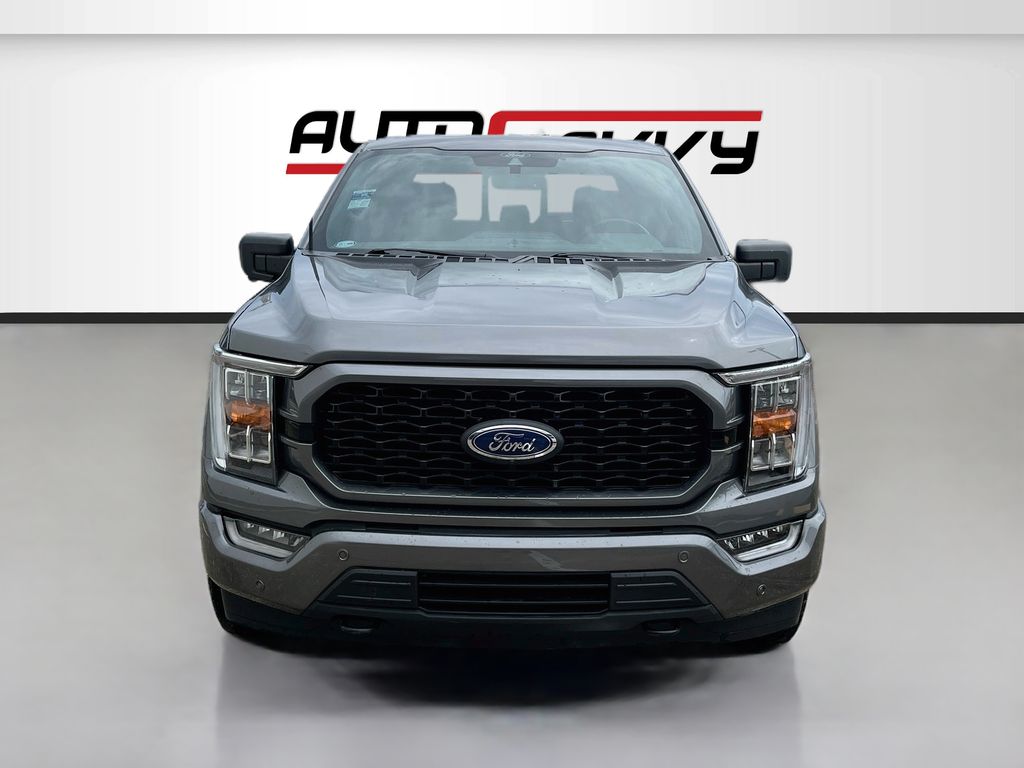 Used 2021 Gray Ford XLT image 2