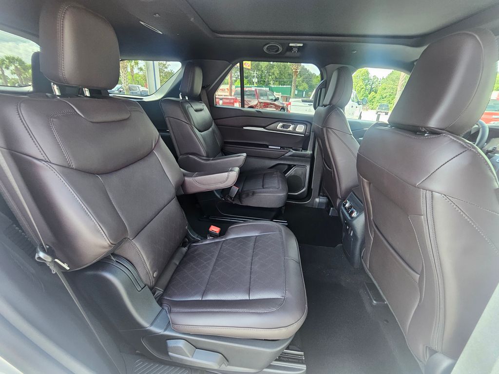 2026 Ford Explorer Platinum White at Walterboro Ford