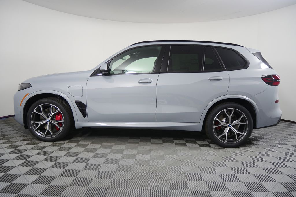 Thumbnail: 2026 BMW X5 - 6
