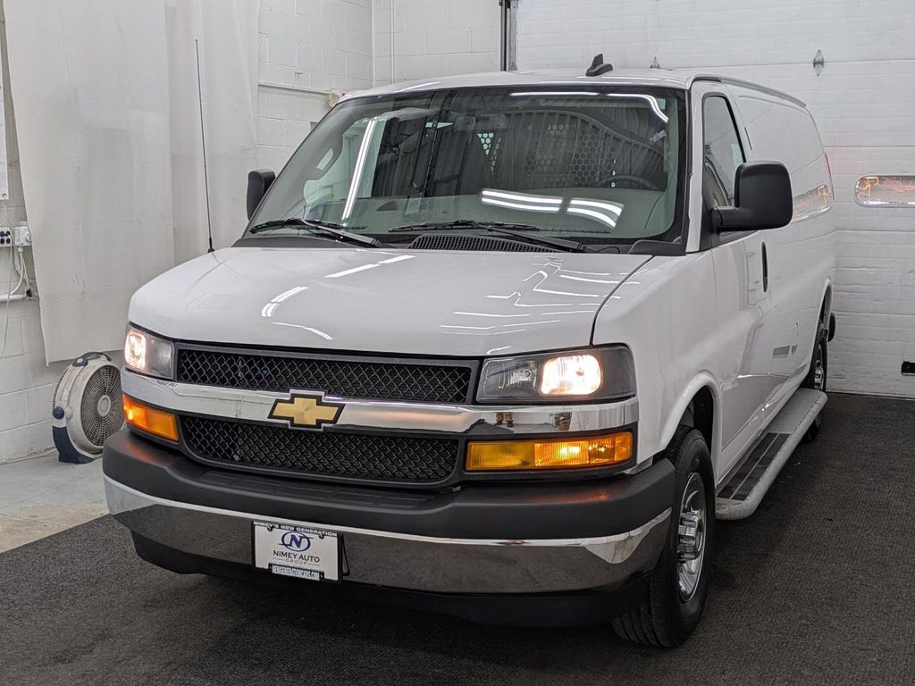 White 2024 Chevrolet Express Cargo 2500 RWD Van Rear-Wheel Drive 8-Speed Automatic Overdrive