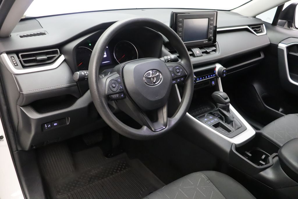 2022 Toyota RAV4 XLE 15