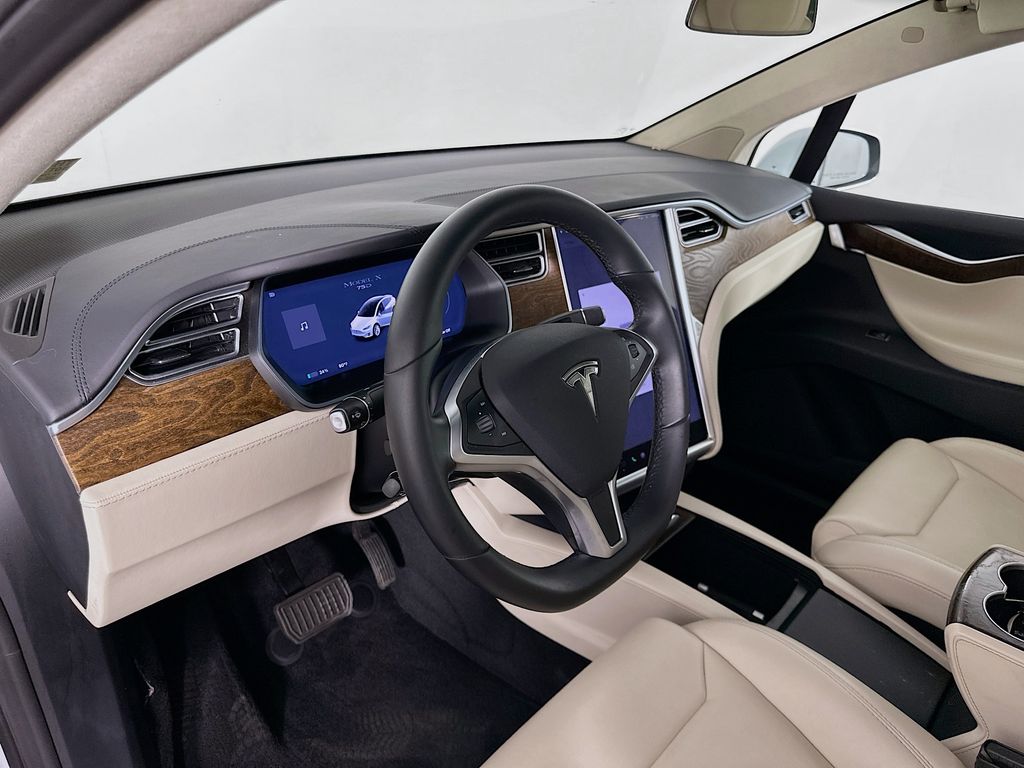 Thumbnail: 2018 Tesla Model X - 9