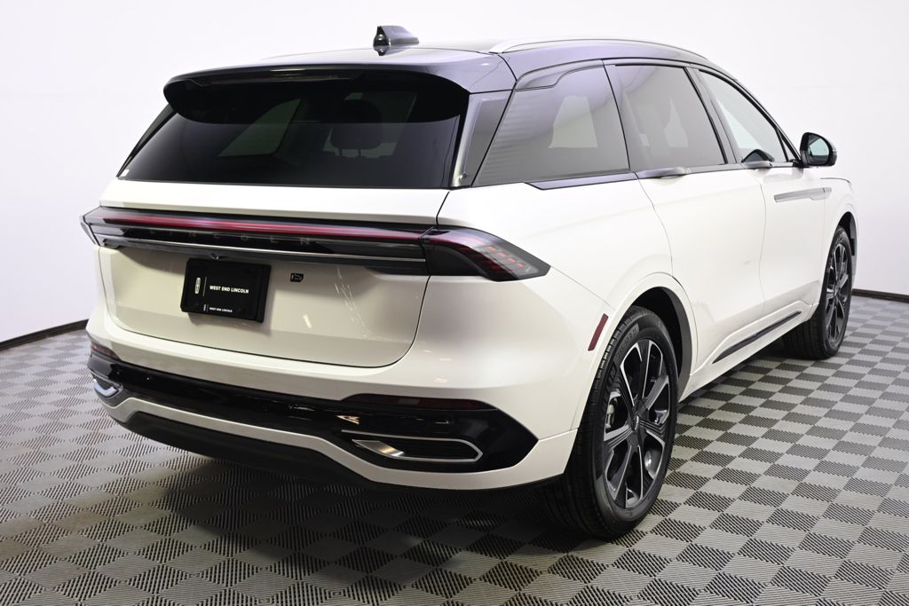 New 2026 White Lincoln Reserve image 6
