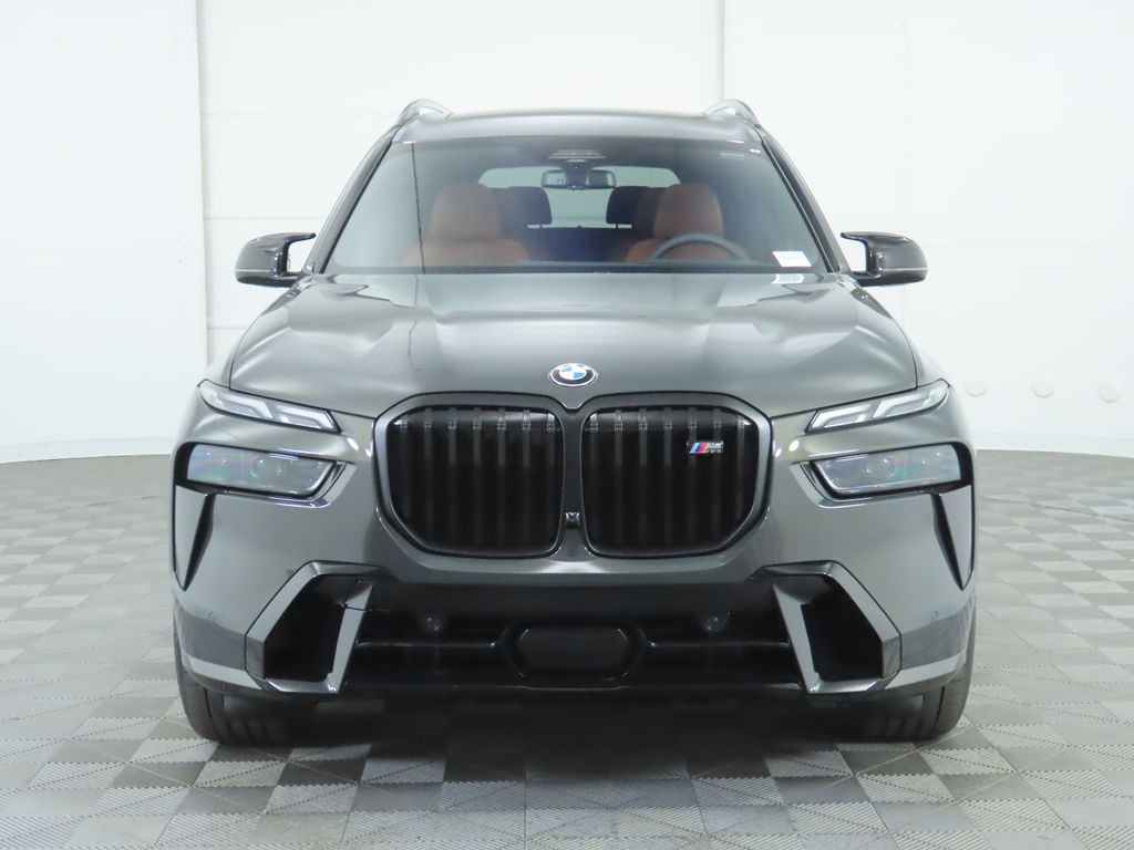 2025 BMW X7 M60i 2