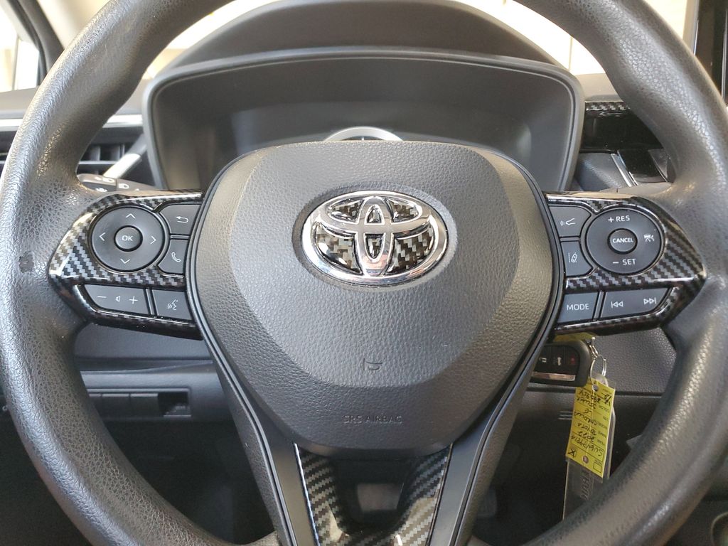 2022 Toyota Corolla LE photo 16