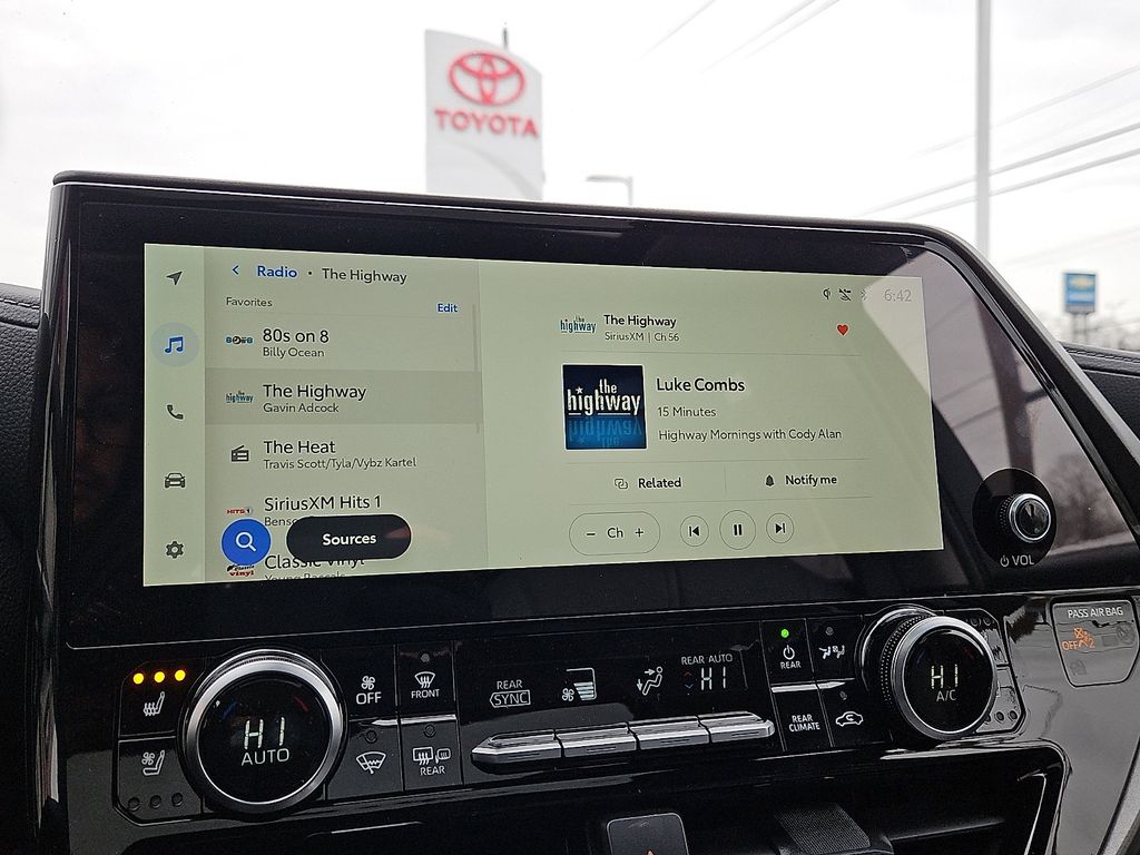 Thumbnail: 2026 Toyota Highlander - 14