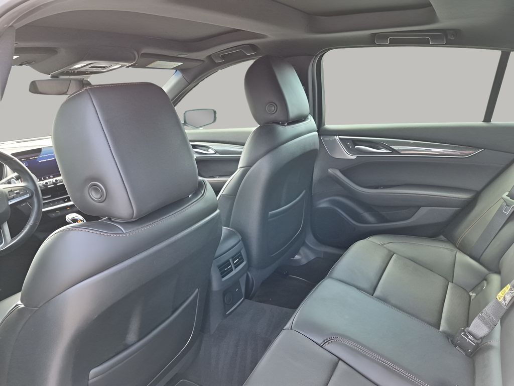 Used 2020 White Cadillac V-Series image 18