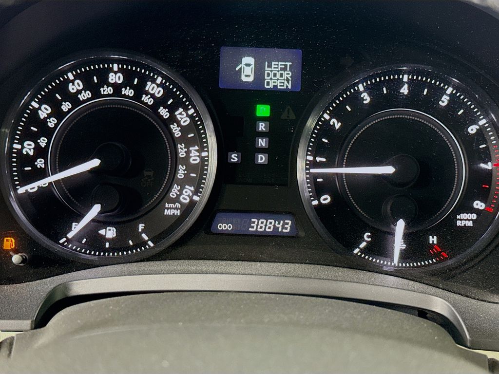 Thumbnail: 2010 Lexus IS - 12