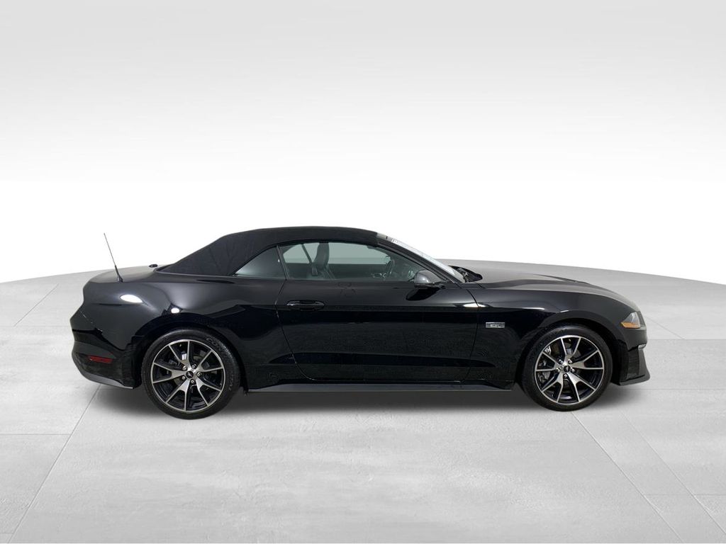 2022 Ford Mustang EcoBoost 7