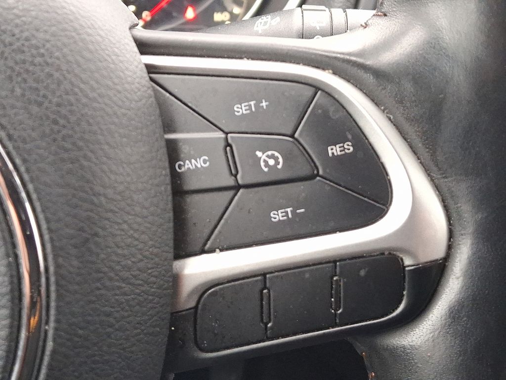 Thumbnail: 2018 Jeep Compass - 22