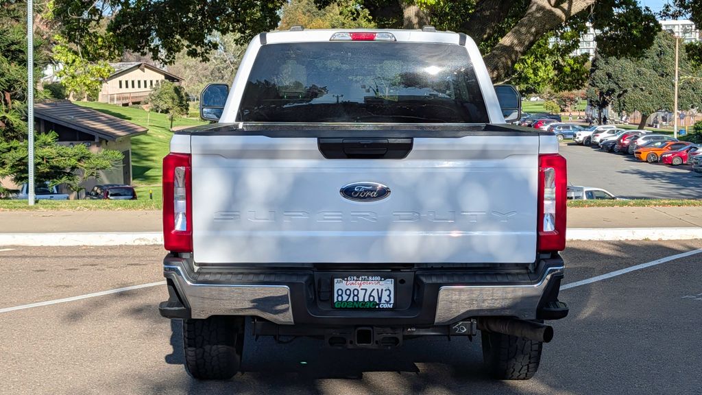 Used 2024 Ford Super Duty F-250 XLT 4D Crew Cab