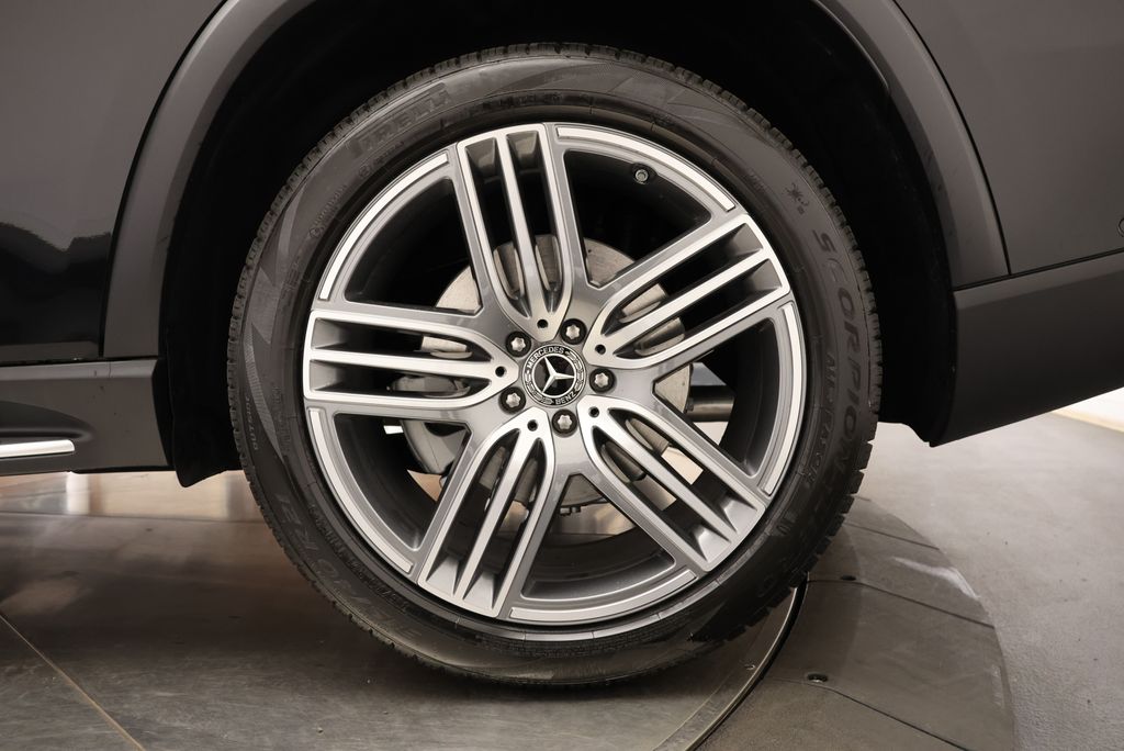 Thumbnail: 2026 Mercedes-Benz GLS - 12