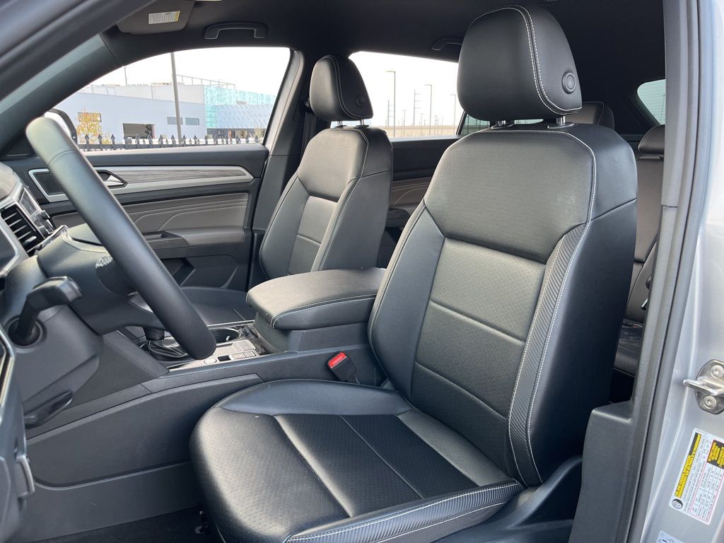 Thumbnail: 2022 Volkswagen Atlas - 27