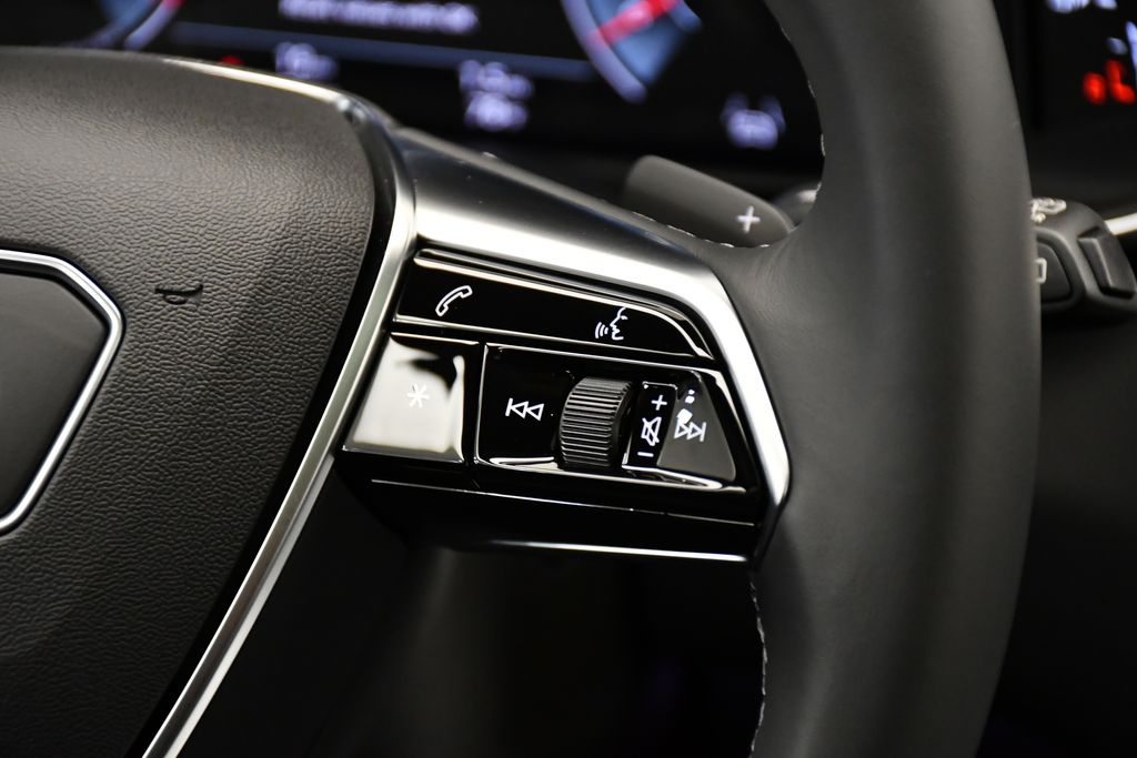 Thumbnail: 2025 Audi A6 - 20