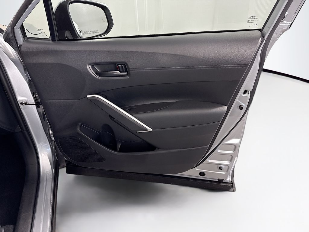 Thumbnail: 2023 Toyota Corolla Cross - 25