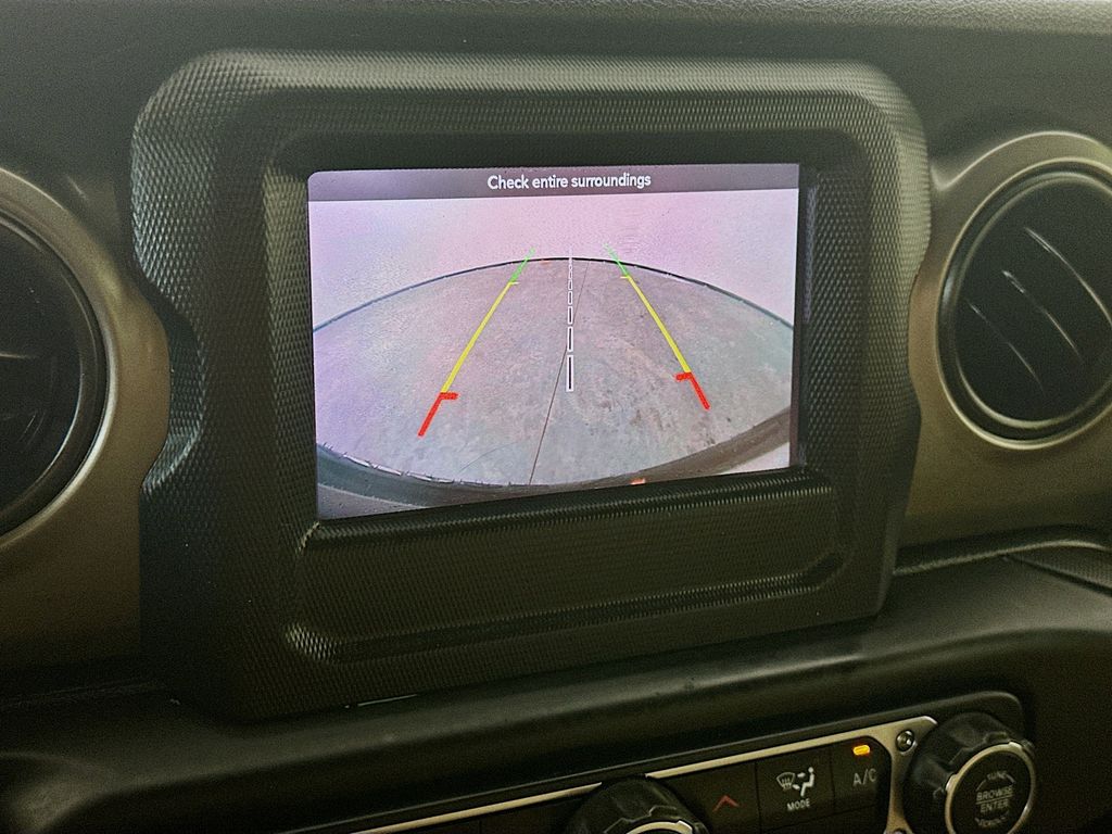 Used 2019 Green Jeep Unlimited Sport S image 20